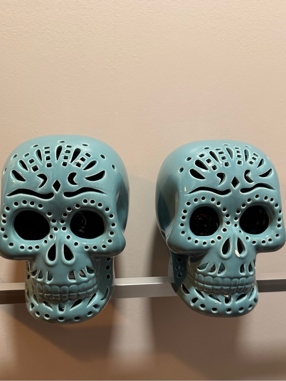 2 Teal Turquoise Ceramic Sugar Skulls Lights Halloween Decor Día De los Muertos